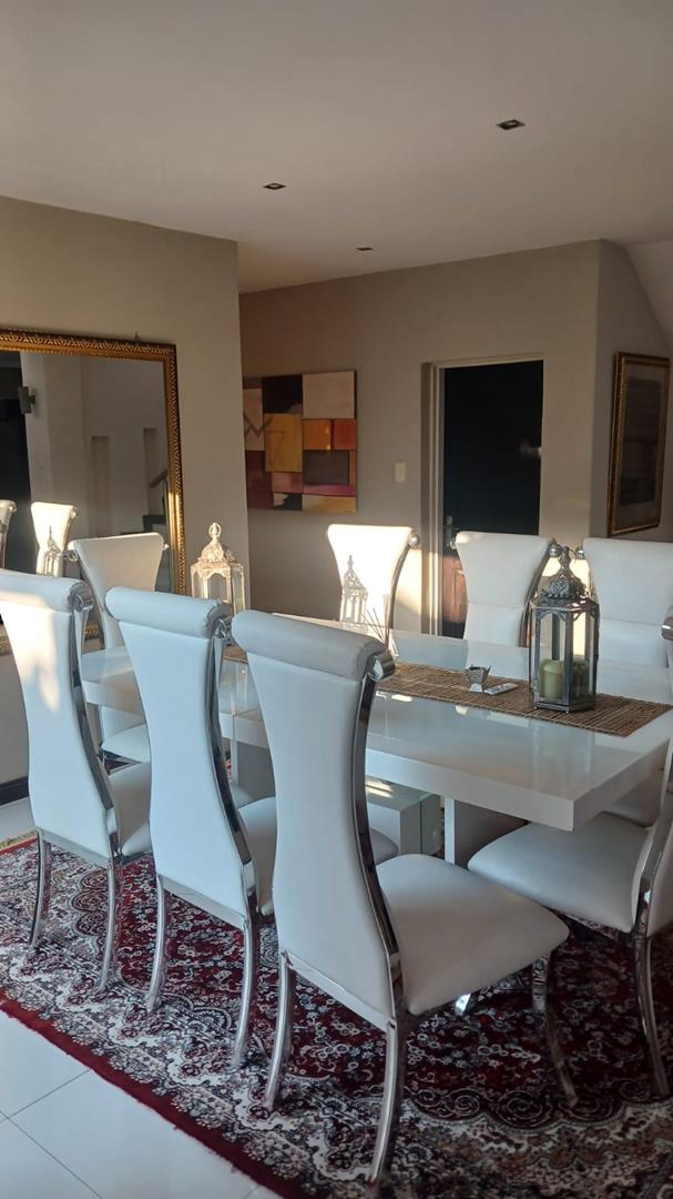 4 Bedroom Property for Sale in Dewald Hattingh Park Gauteng