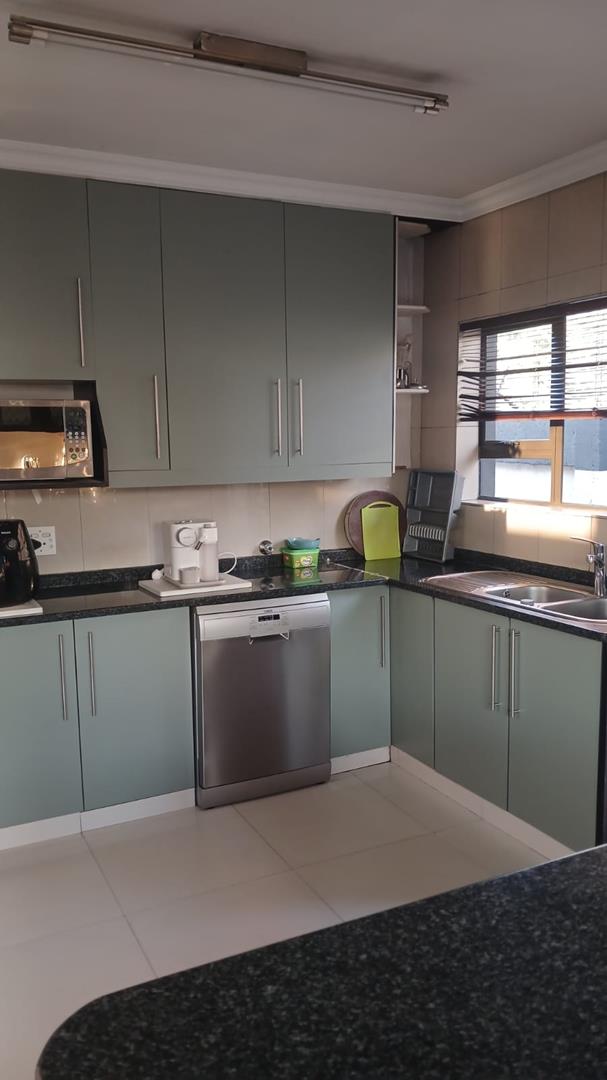 4 Bedroom Property for Sale in Dewald Hattingh Park Gauteng