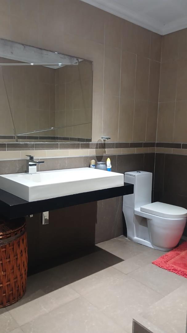 4 Bedroom Property for Sale in Dewald Hattingh Park Gauteng