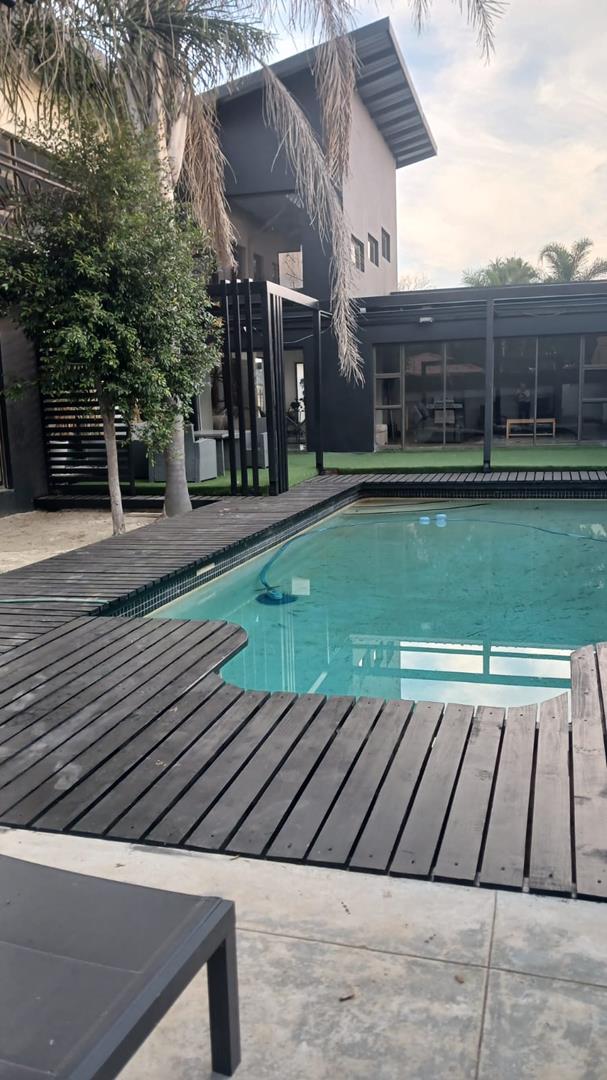 4 Bedroom Property for Sale in Dewald Hattingh Park Gauteng