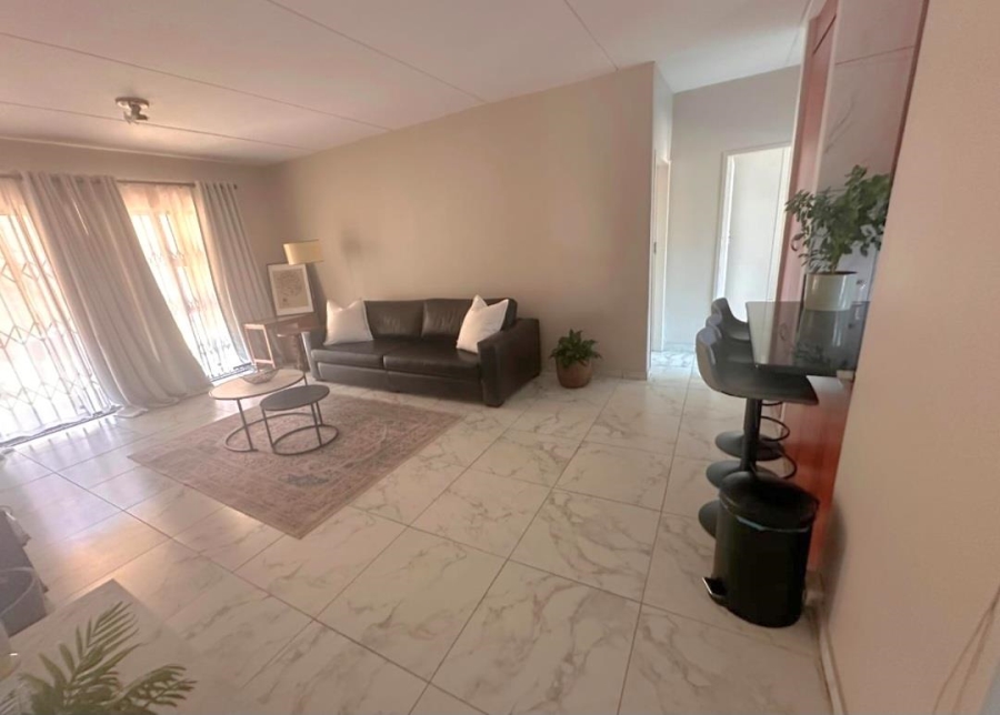 2 Bedroom Property for Sale in Sonneveld Gauteng