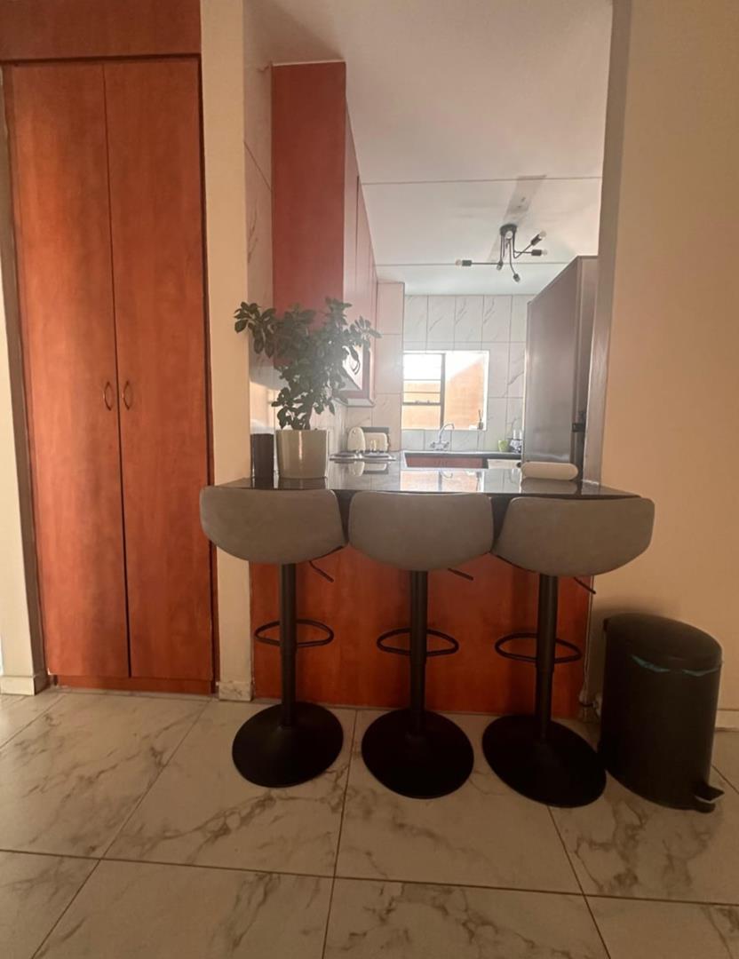 2 Bedroom Property for Sale in Sonneveld Gauteng
