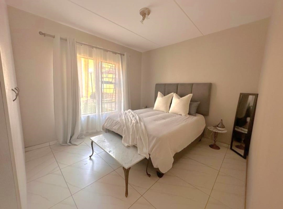 2 Bedroom Property for Sale in Sonneveld Gauteng
