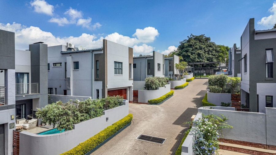 4 Bedroom Property for Sale in Bryanston Gauteng