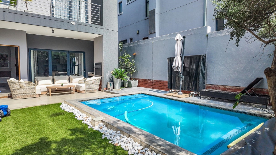 4 Bedroom Property for Sale in Bryanston Gauteng