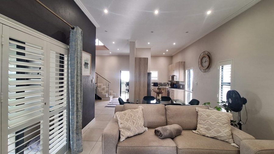 To Let 3 Bedroom Property for Rent in Ferndale Gauteng
