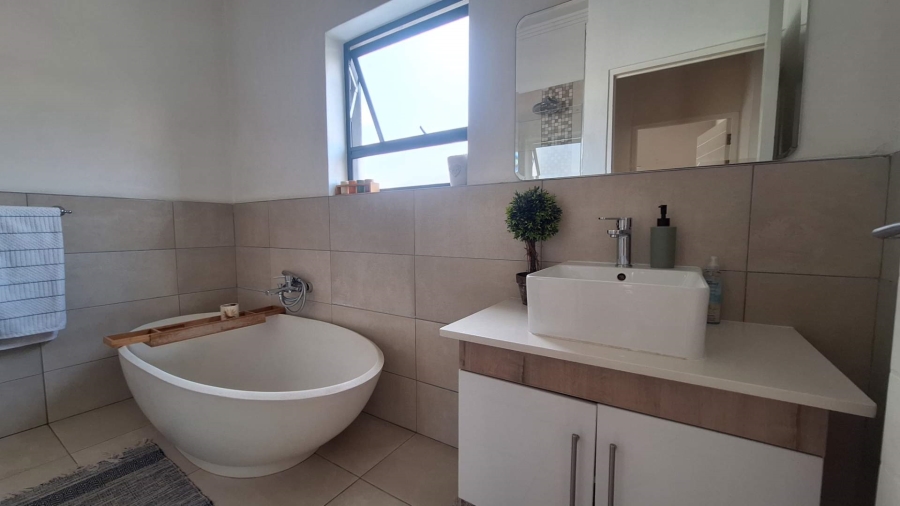 To Let 3 Bedroom Property for Rent in Ferndale Gauteng