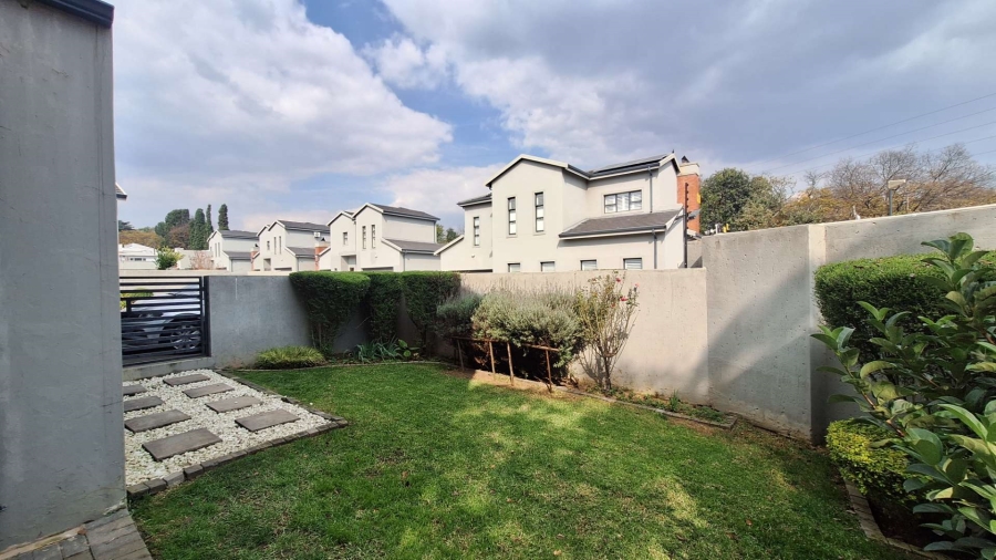 To Let 3 Bedroom Property for Rent in Ferndale Gauteng