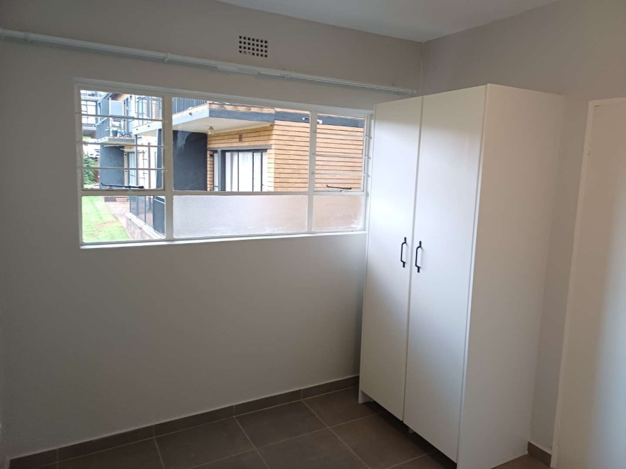 1 Bedroom Property for Sale in Kloofendal Gauteng