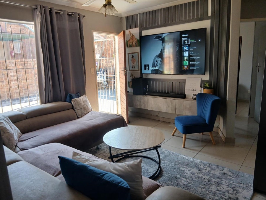 3 Bedroom Property for Sale in Birchleigh Gauteng
