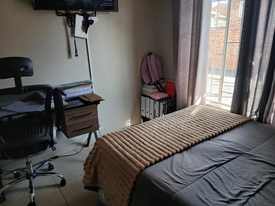 3 Bedroom Property for Sale in Birchleigh Gauteng