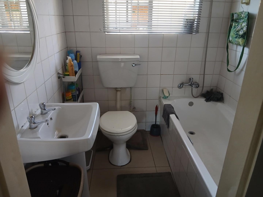 3 Bedroom Property for Sale in Birchleigh Gauteng