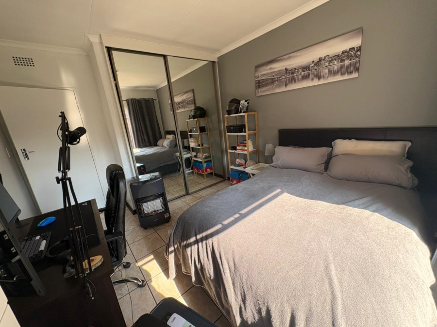 5 Bedroom Property for Sale in Norkem Park Gauteng