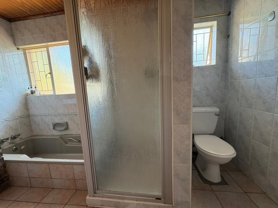 5 Bedroom Property for Sale in Norkem Park Gauteng