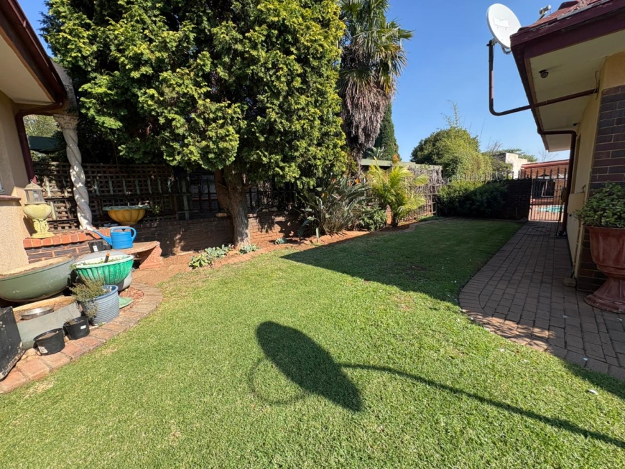 5 Bedroom Property for Sale in Norkem Park Gauteng