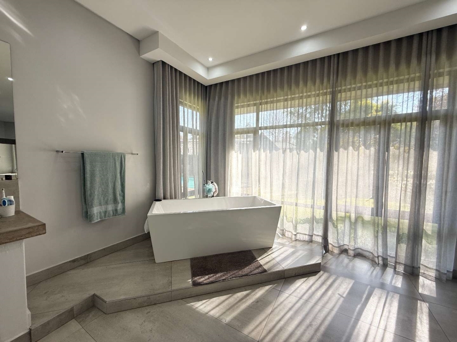 4 Bedroom Property for Sale in Three Rivers Gauteng