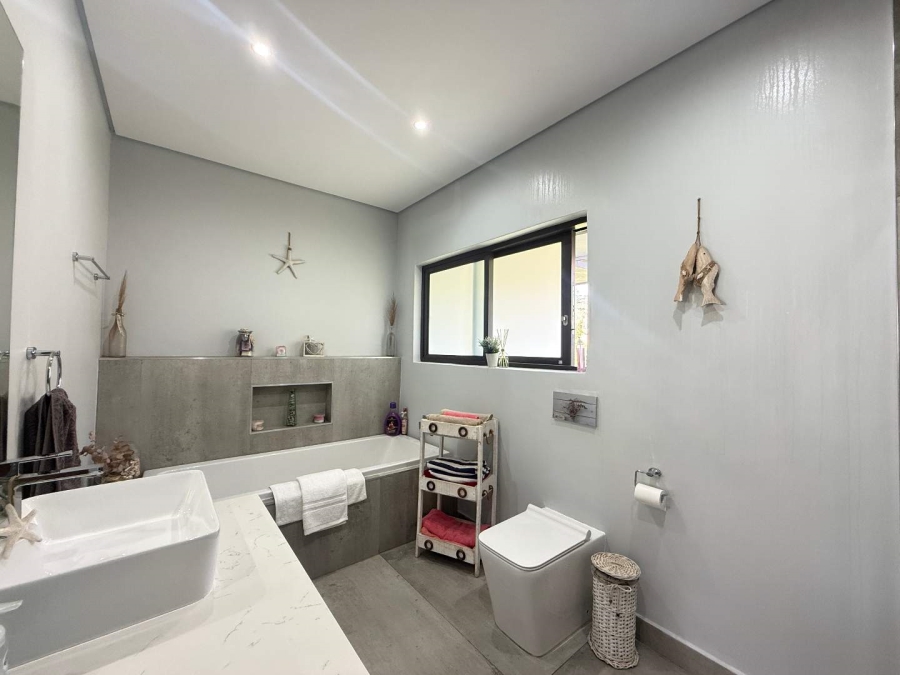 4 Bedroom Property for Sale in Three Rivers Gauteng