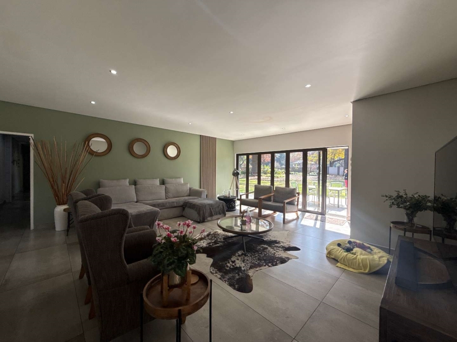 4 Bedroom Property for Sale in Three Rivers Gauteng