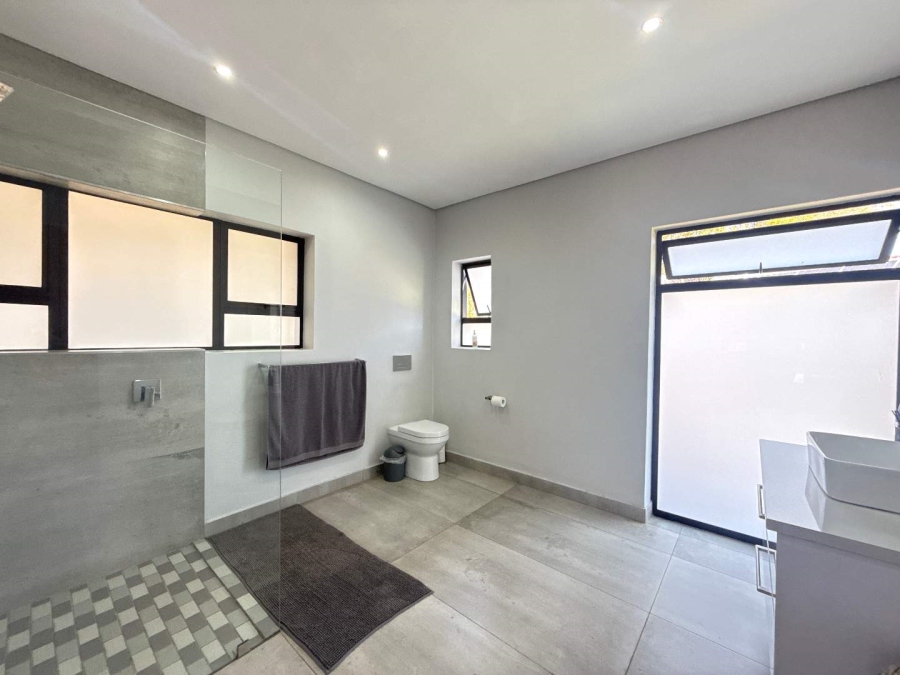 4 Bedroom Property for Sale in Three Rivers Gauteng