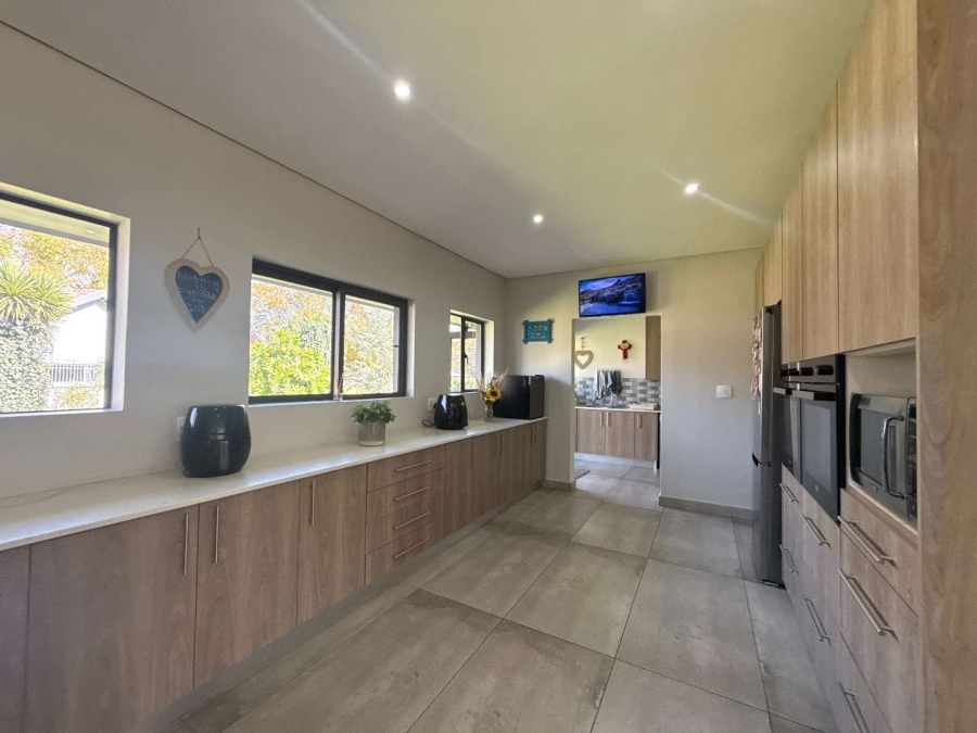 4 Bedroom Property for Sale in Three Rivers Gauteng