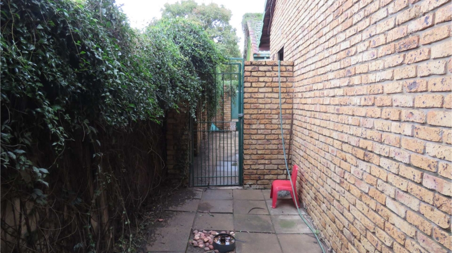 3 Bedroom Property for Sale in Raceview Gauteng