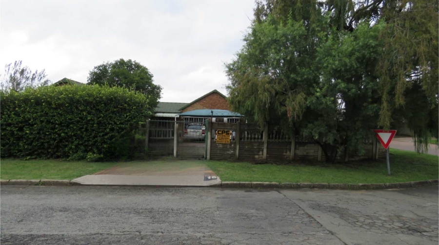 3 Bedroom Property for Sale in Raceview Gauteng
