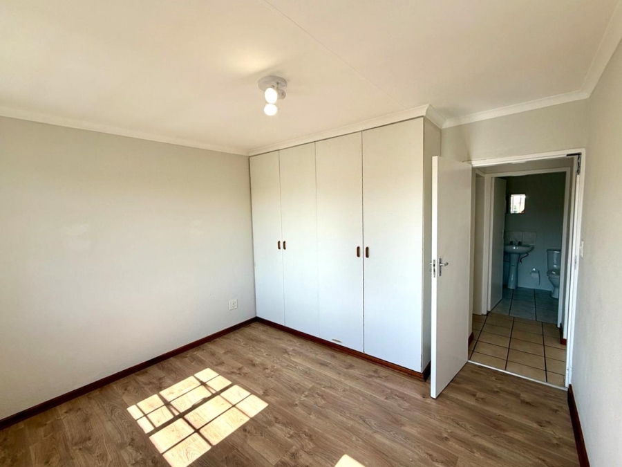 2 Bedroom Property for Sale in Rietvalleirand Gauteng