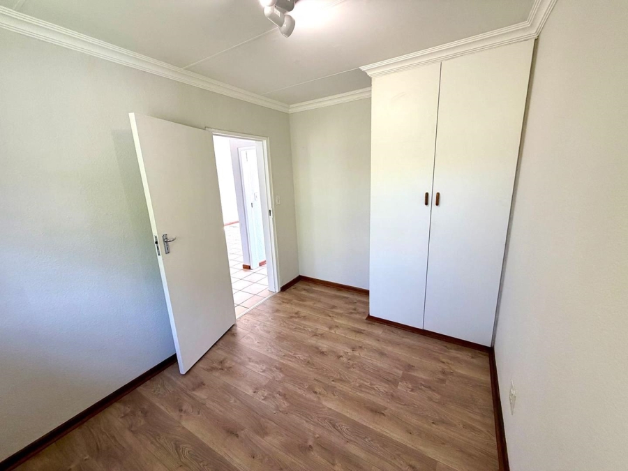 2 Bedroom Property for Sale in Rietvalleirand Gauteng