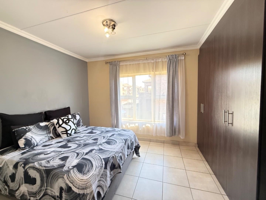 2 Bedroom Property for Sale in Noordwyk Gauteng
