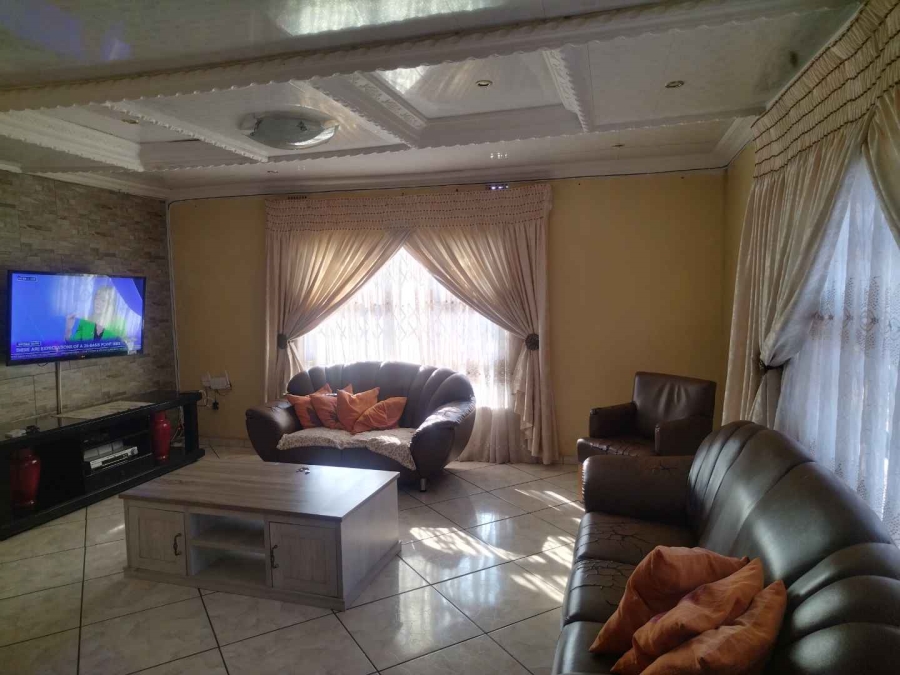 3 Bedroom Property for Sale in Soshanguve BB Gauteng