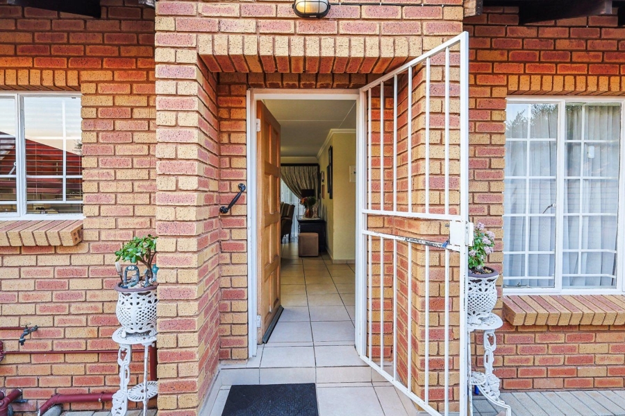 2 Bedroom Property for Sale in Equestria Gauteng