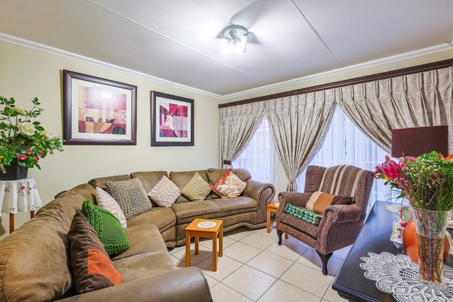 2 Bedroom Property for Sale in Equestria Gauteng
