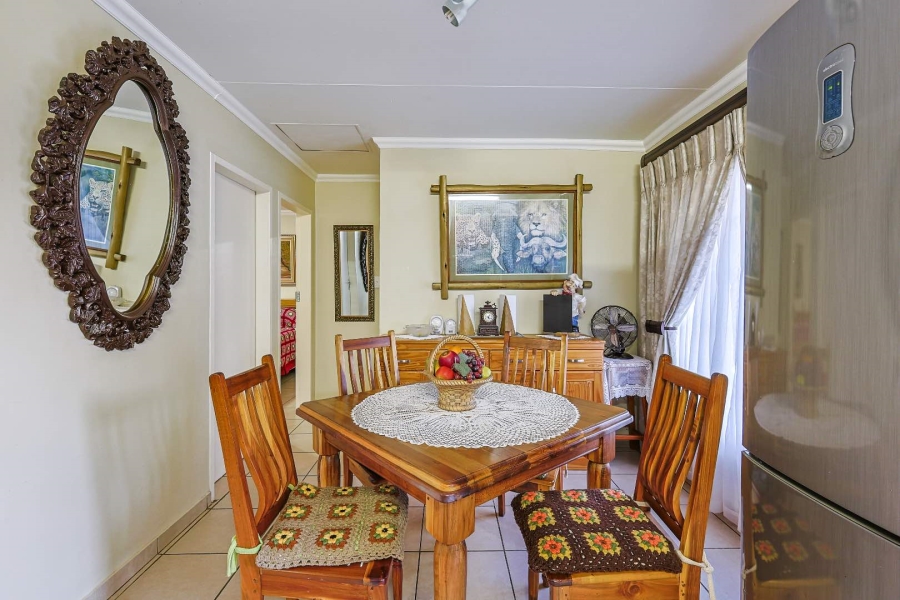 2 Bedroom Property for Sale in Equestria Gauteng