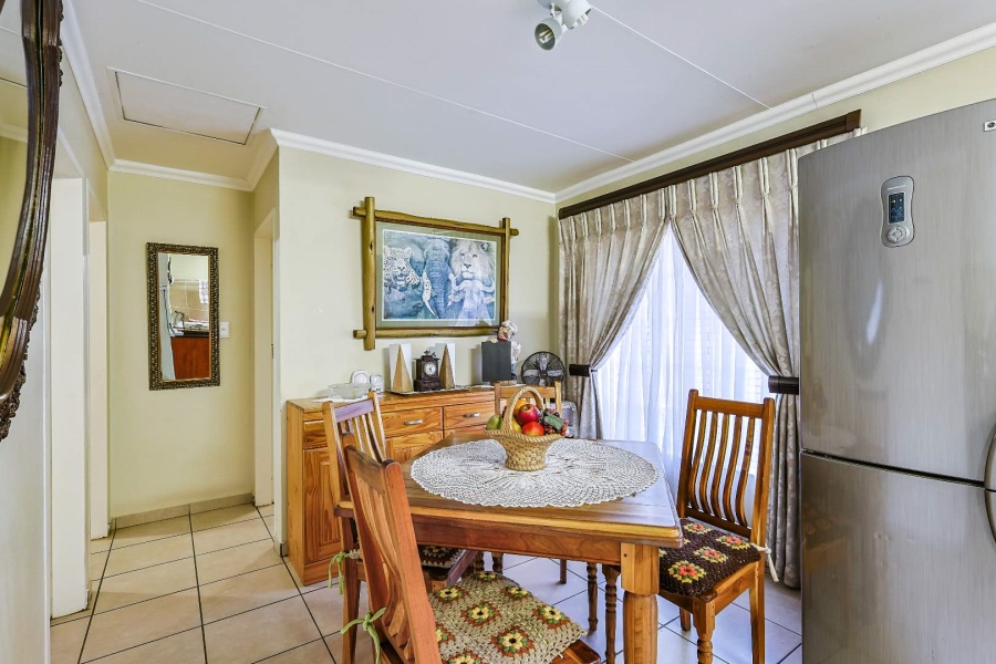 2 Bedroom Property for Sale in Equestria Gauteng