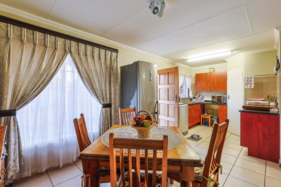 2 Bedroom Property for Sale in Equestria Gauteng