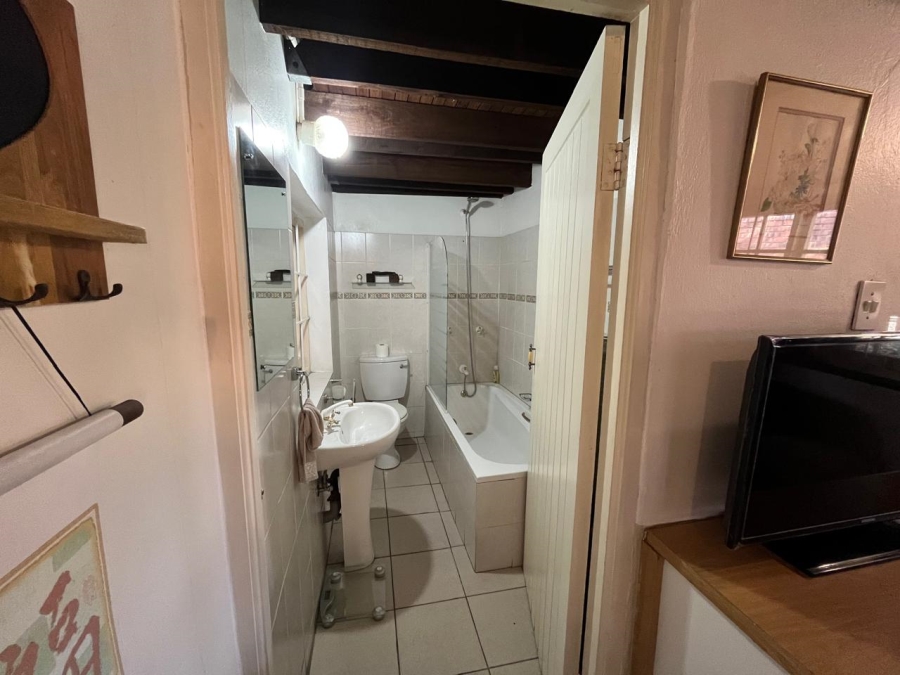 To Let 1 Bedroom Property for Rent in Sandton Central Gauteng