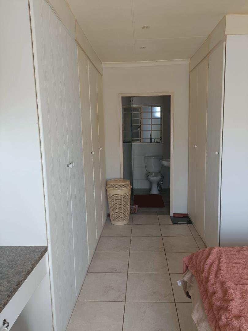 2 Bedroom Property for Sale in Annlin Gauteng