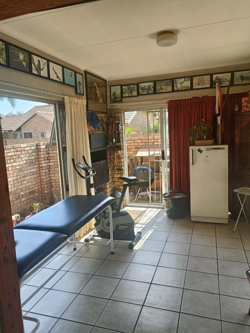 2 Bedroom Property for Sale in Annlin Gauteng