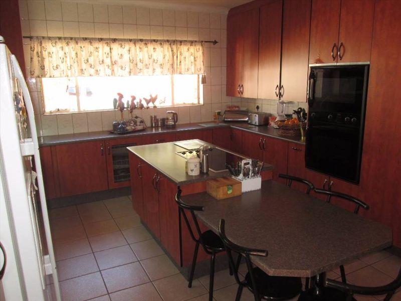 4 Bedroom Property for Sale in Beyerspark Gauteng