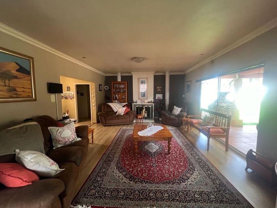 4 Bedroom Property for Sale in Beyerspark Gauteng
