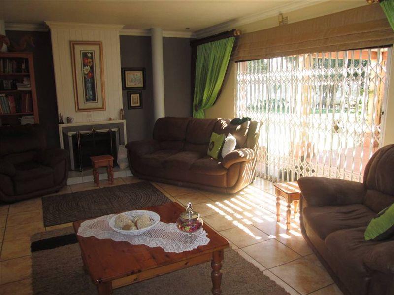 4 Bedroom Property for Sale in Beyerspark Gauteng