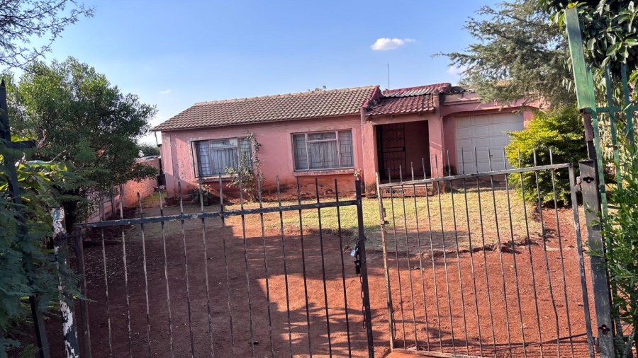 4 Bedroom Property for Sale in Soshanguve Gauteng
