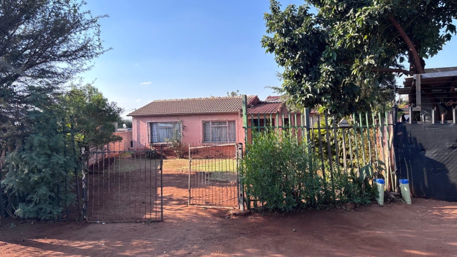 4 Bedroom Property for Sale in Soshanguve Gauteng