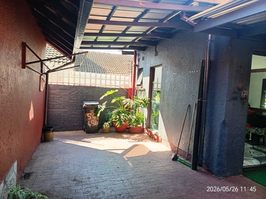 3 Bedroom Property for Sale in Greymont Gauteng