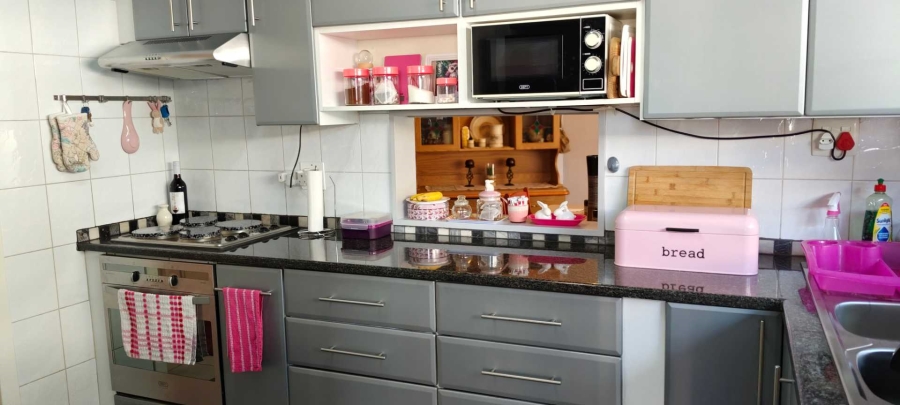 3 Bedroom Property for Sale in Randhart Gauteng