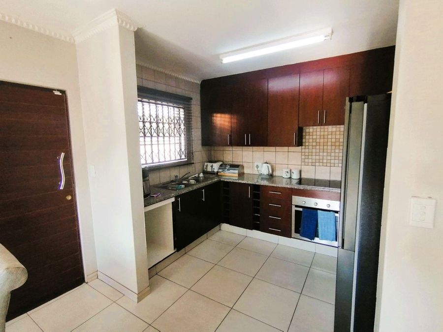 4 Bedroom Property for Sale in Annlin Gauteng