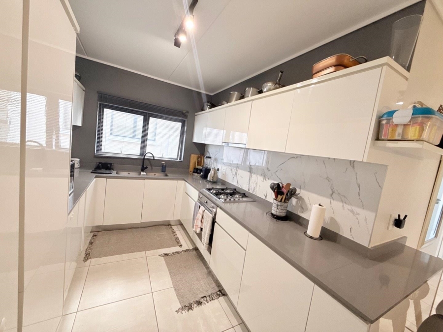 3 Bedroom Property for Sale in Waterfall Gauteng