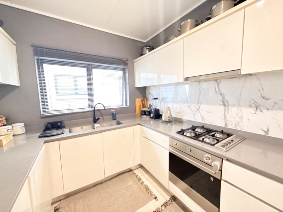 3 Bedroom Property for Sale in Waterfall Gauteng