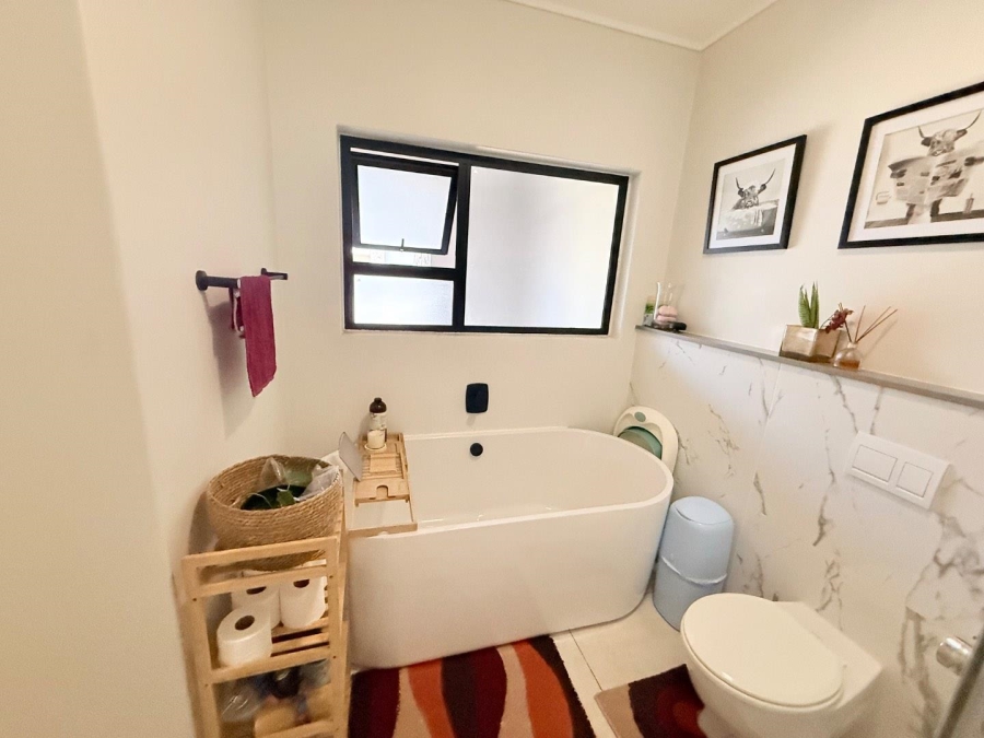 3 Bedroom Property for Sale in Waterfall Gauteng