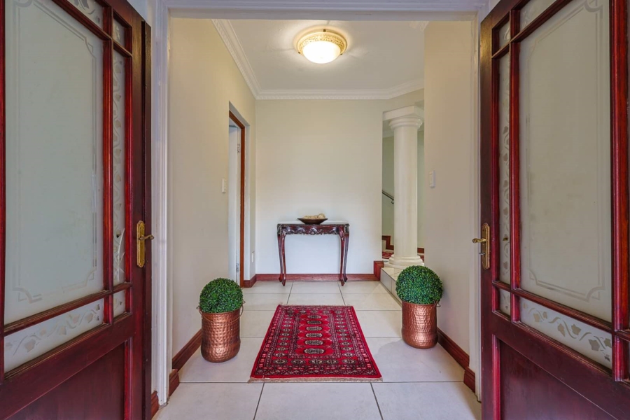 To Let 4 Bedroom Property for Rent in Woodhill Estate Gauteng